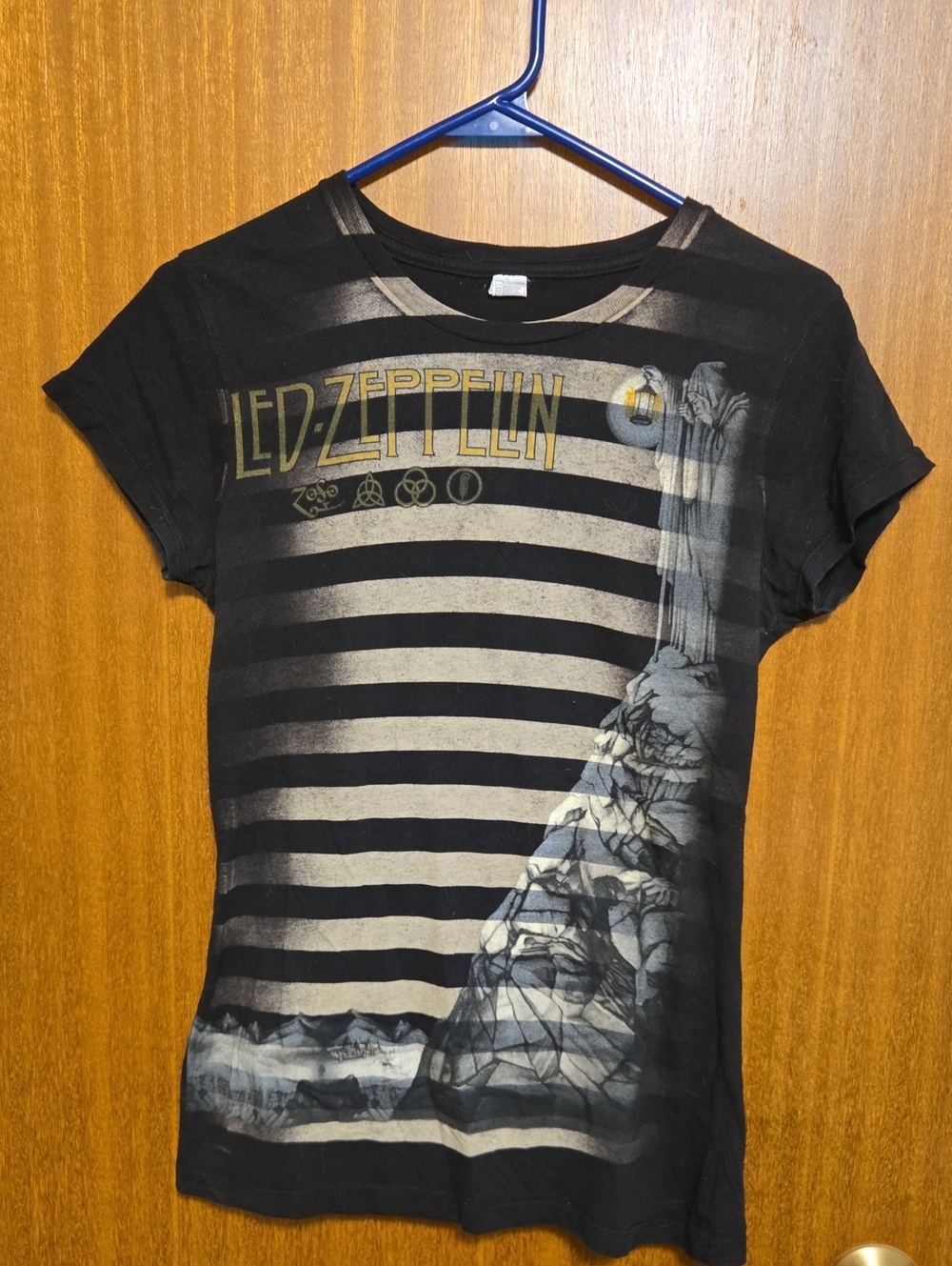Women's Led Zepplin "Stairway To Heaven Hermit" Tee Size Medium.